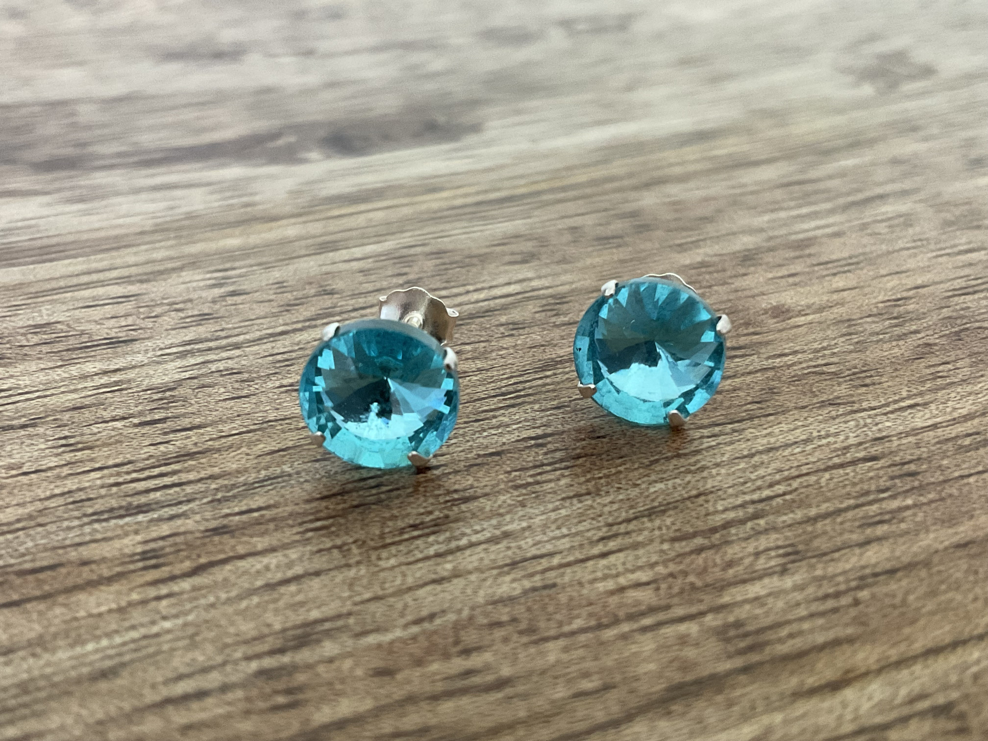 Aquamarine Swarovski Crystal Stud Earrings - Click Image to Close